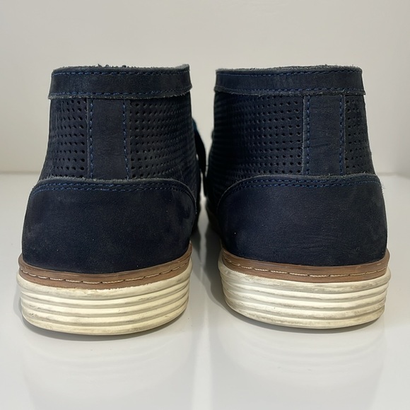 Donald Pliner Men's Size 10 Timm Chukka‎ Navy Blue Suede Lace Up Casual Boot - Picture 6 of 9